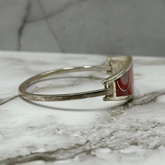 Vintage Alpaca Silver Hinged Bracelet Red Inlay Mother of Pearl Cuff 7" - Picture 6 of 12